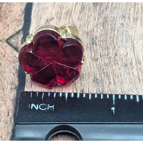 Beautiful Vintage Gold Tone Red Flower Screw Back Clip On Earrings - Picture 8 of 8